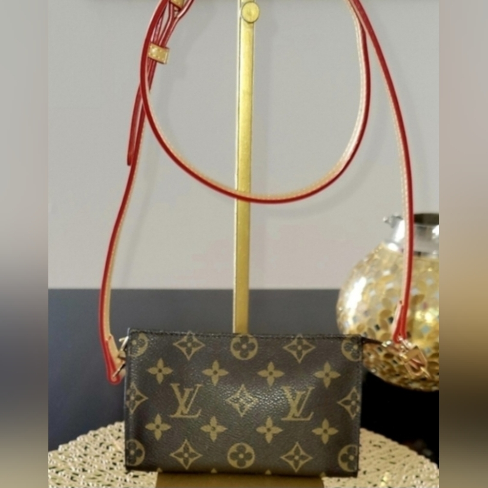Authentic Louis Vuitton Brown Monogram Pouch - Picture 6 of 10
